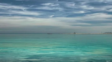 تحذير مبكر رحلات وحركة الملاحة تتأثر برياح شديدة على الساحل والبحر